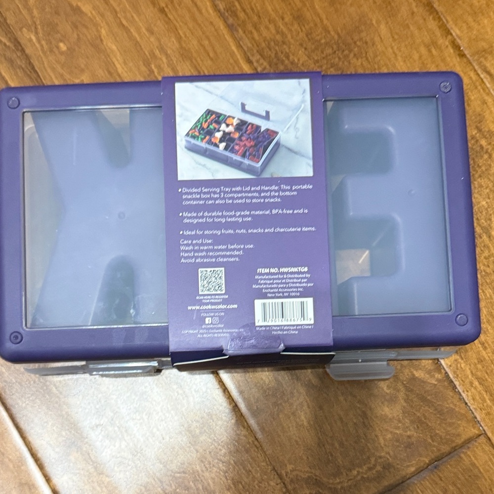 NWT CWC “EEK” Snack Box with 3 Purple Divided Storage Trays - Picture 2 of 2